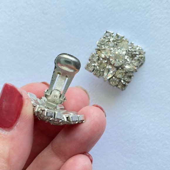 Vintage Clear Rhinestones Prong-set Clip On Back Earrings 1.2” - Picture 3 of 9